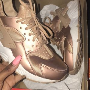 Rosegold Nike huarache run Premium!!